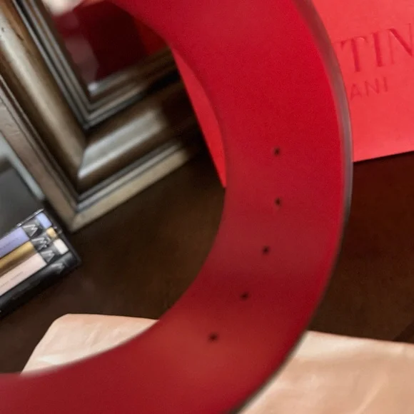 Valentino Garavani Black and Red Belt with Gold V Buckle - Picture 3 of 16